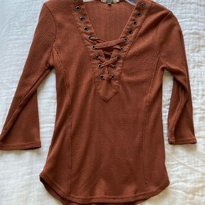 Gimmicks burnt orange XS top.